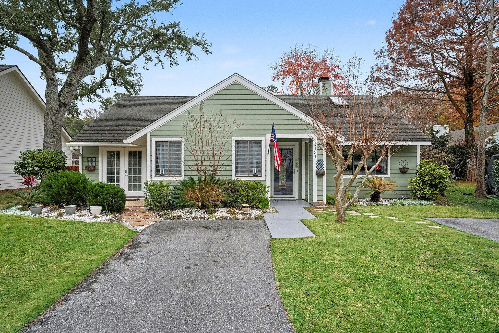 1131 Daffodil Lane, Mount Pleasant